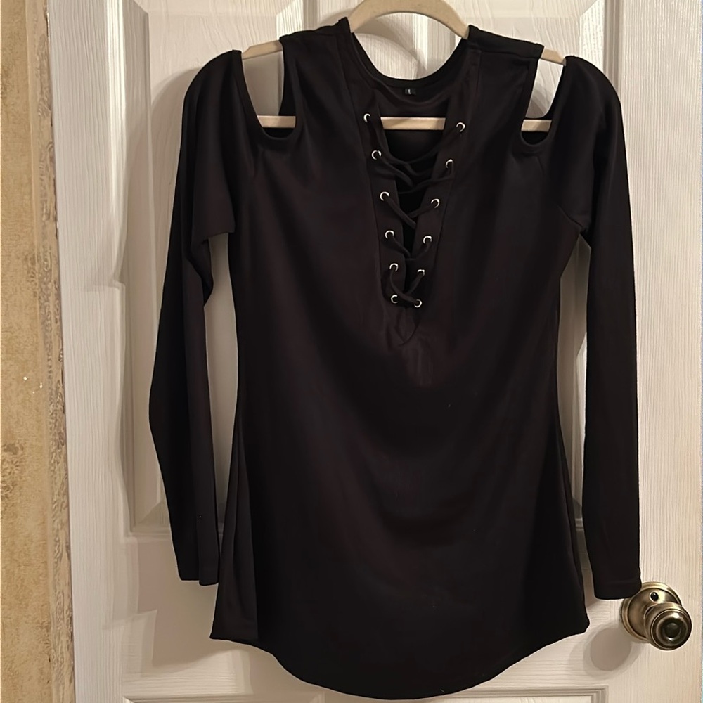 Women’s Black Open Shoulder Top Size Large